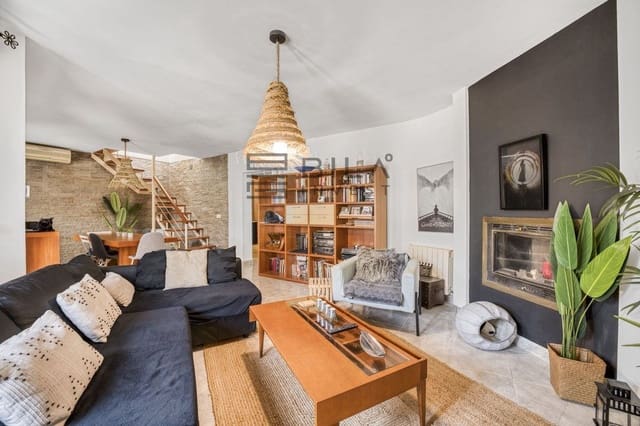 3 soveværelse Byhus til salg i Benalmádena med swimmingpool garage - € 468.000 (Ref: 9609851)