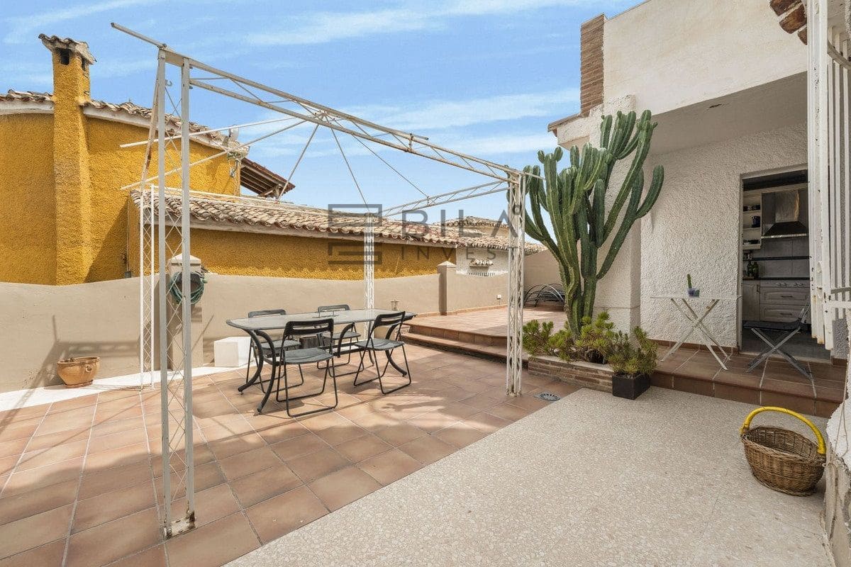 3 soveværelse Byhus til salg i Benalmadena med swimmingpool garage - € 468.000 (Ref: 9609851)