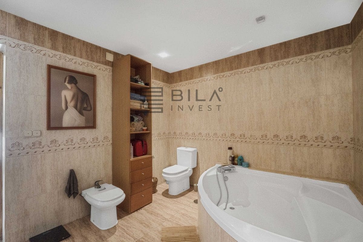 3 soveværelse Byhus til salg i Benalmadena med swimmingpool garage - € 468.000 (Ref: 9609851)