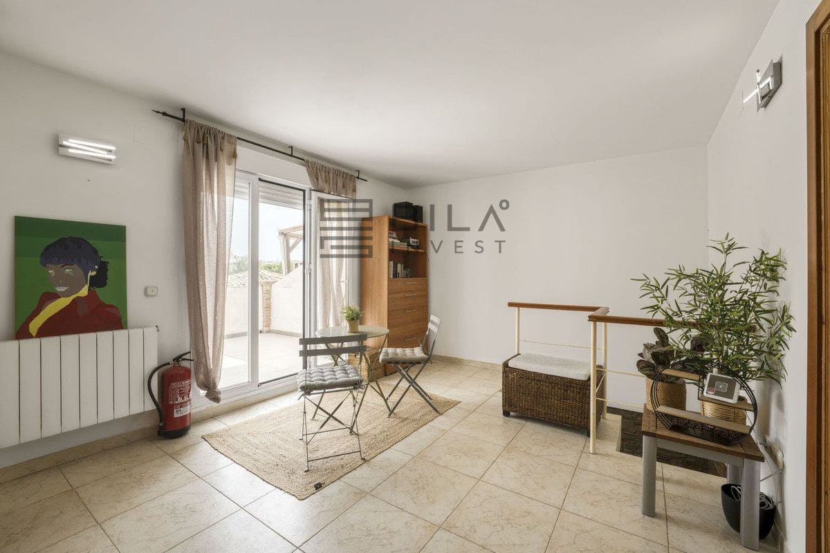 3 soveværelse Byhus til salg i Benalmadena med swimmingpool garage - € 468.000 (Ref: 9609851)