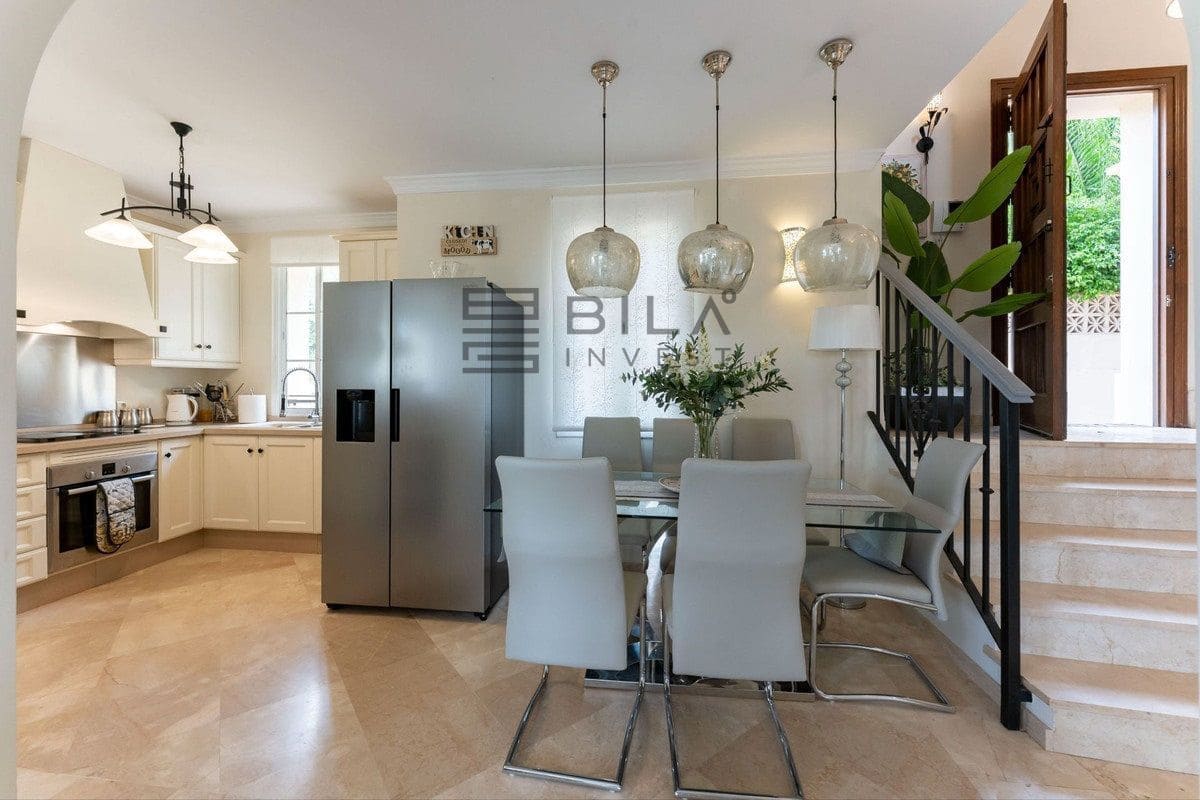 3 chambre Villa/Maison à vendre à Mijas avec piscine garage - 695 000 € (Ref: 9609853)