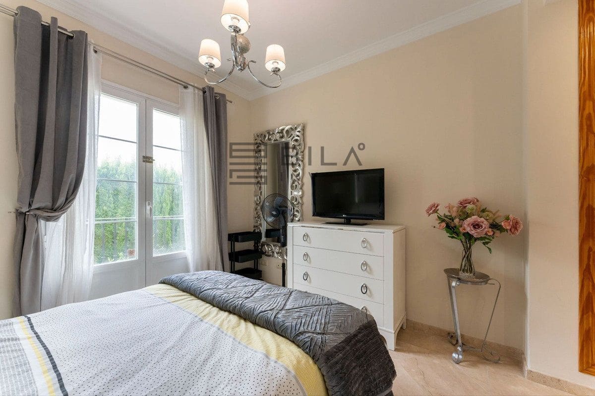 3 chambre Villa/Maison à vendre à Mijas avec piscine garage - 695 000 € (Ref: 9609853)