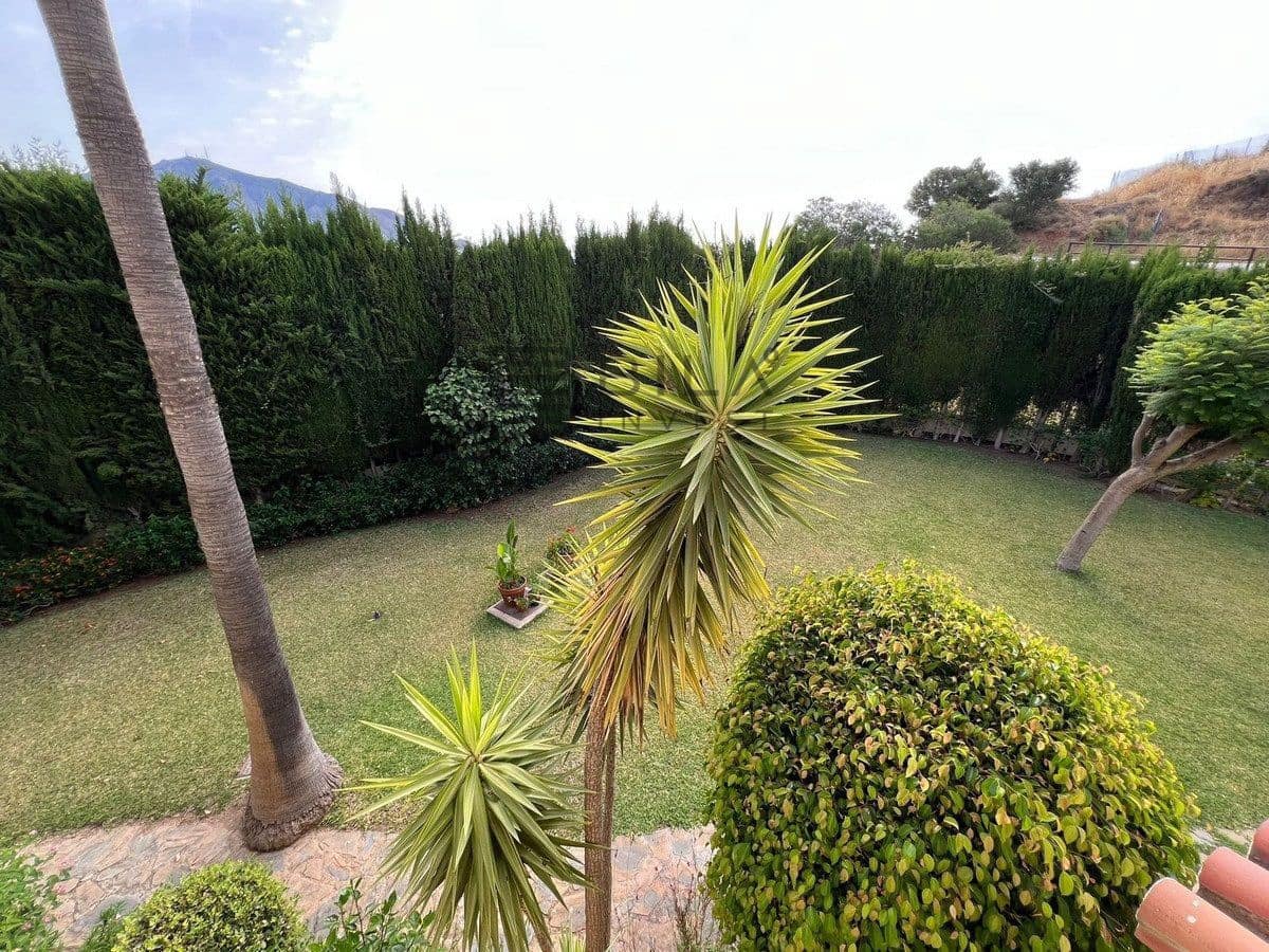 4 soveværelse Villa til salg i Campo Mijas med swimmingpool garage - € 745.000 (Ref: 9609854)