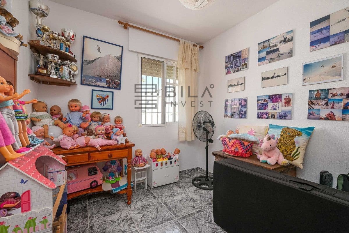 5 soveværelse Villa til salg i El Coto med garage - € 550.000 (Ref: 9609855)