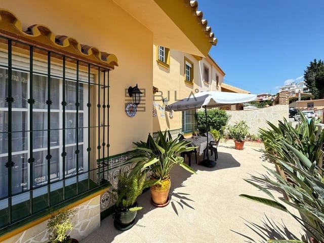 Chalet de 5 habitaciones en El Coto, Mijas en venta con garaje - 550.000 € (Ref: 9609855)
