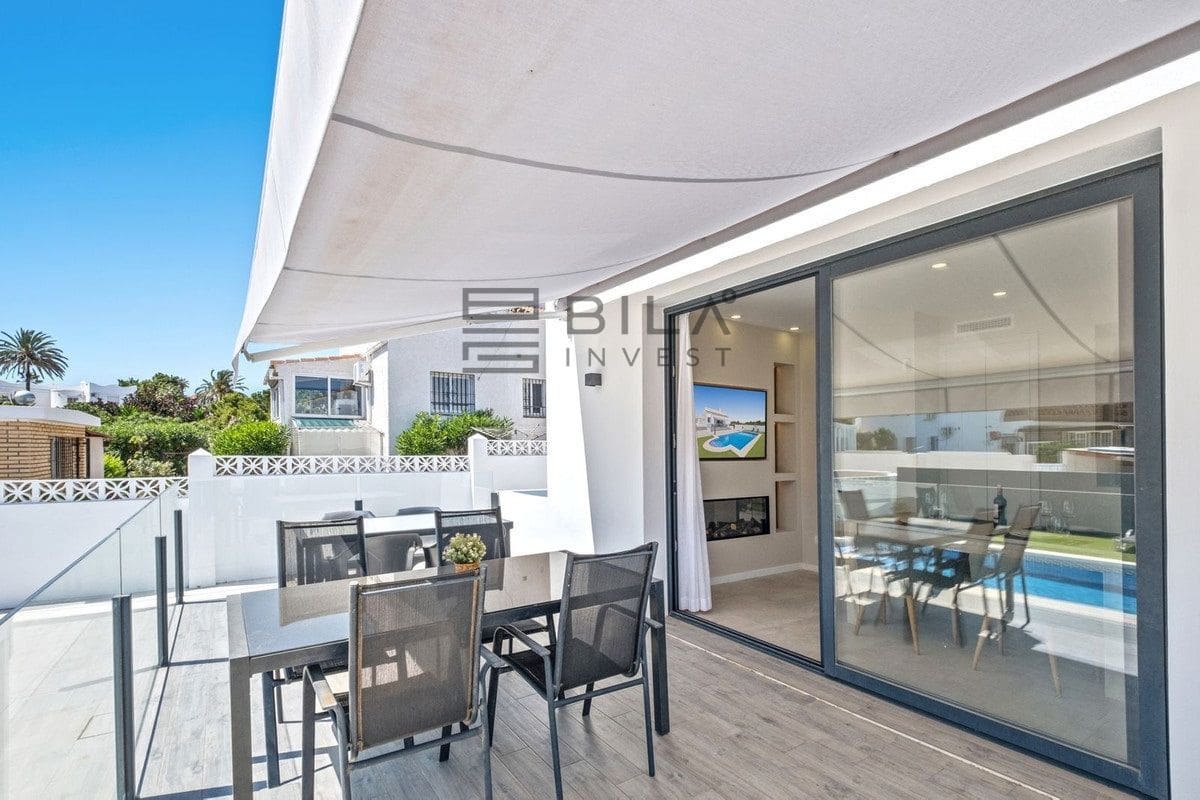 5 sypialnia Willa na sprzedaż w El Faro z basenem garażem - 849 999 € (Ref: 9609857)