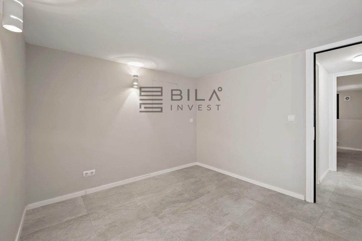 5 sypialnia Willa na sprzedaż w El Faro z basenem garażem - 849 999 € (Ref: 9609857)