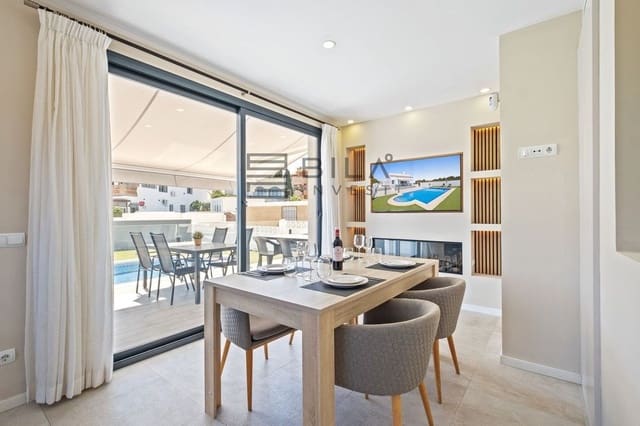 5 sypialnia Willa na sprzedaż w El Faro, Mijas z basenem garażem - 849 999 € (Ref: 9609857)