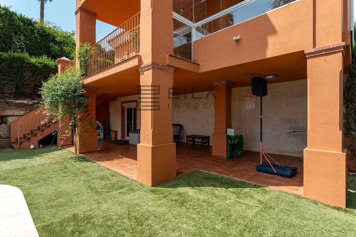 Chalet de 3 habitaciones en Cerro del Aguila en venta con piscina - 735.000 € (Ref: 9609858)