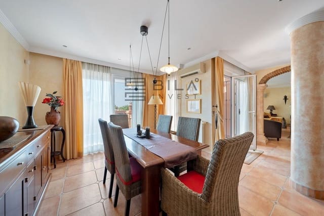 4 bedroom Villa for sale in Mijas pueblo, Mijas with pool garage - € 870,000 (Ref: 9609859)