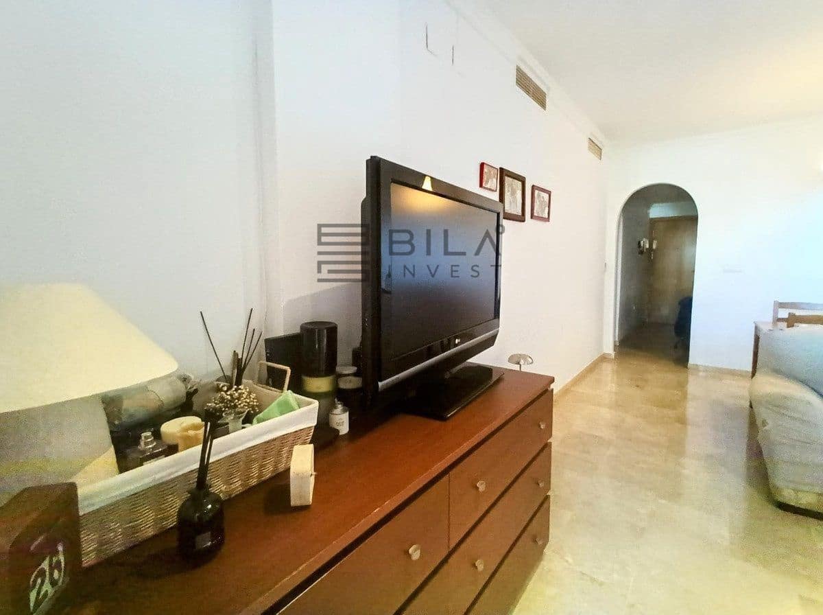 Piso de 2 habitaciones en Riviera del Sol en venta con piscina garaje - 298.000 € (Ref: 9609869)