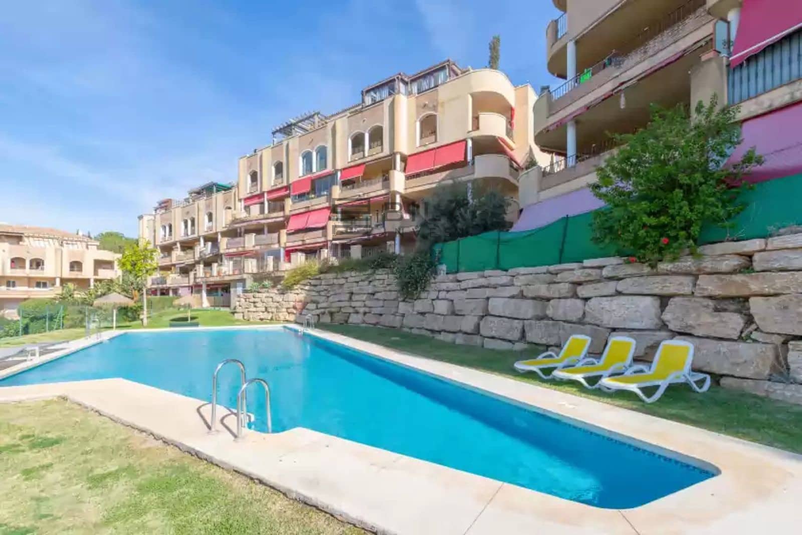 Piso de 2 habitaciones en Riviera del Sol en venta con piscina garaje - 298.000 € (Ref: 9609869)