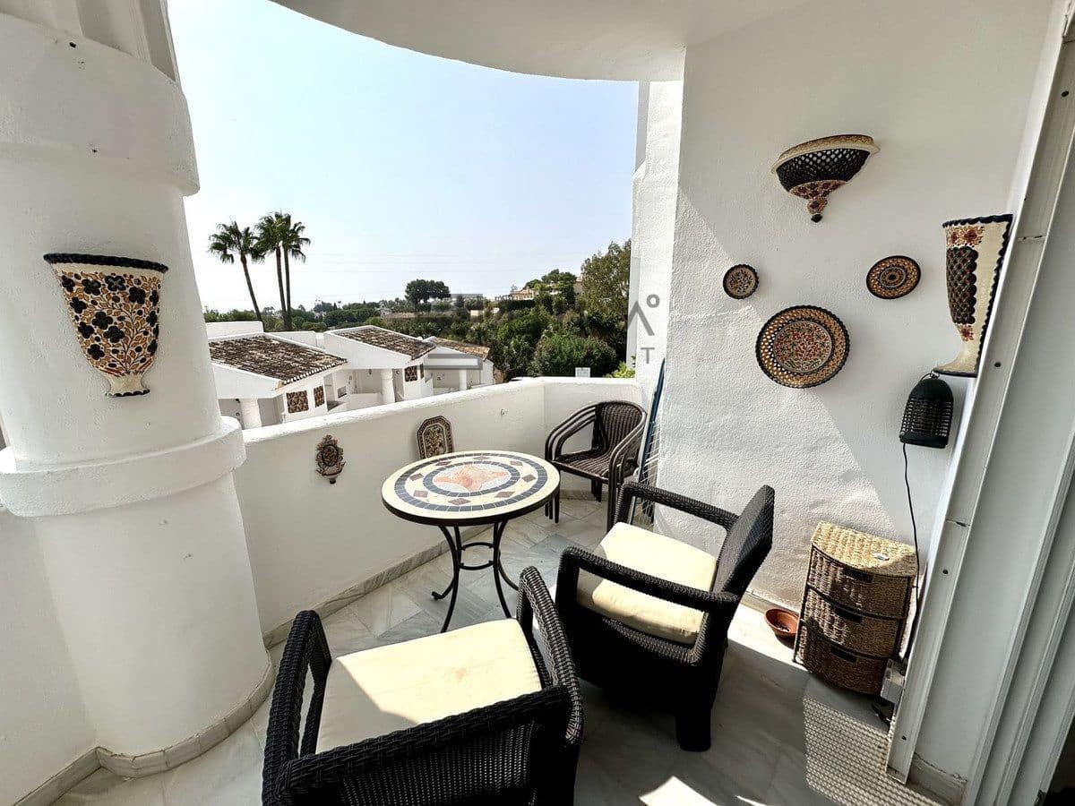 2 soverom Leilighet til salgs i Calahonda med svømmebasseng garasje - € 259 500 (Ref: 9609871)