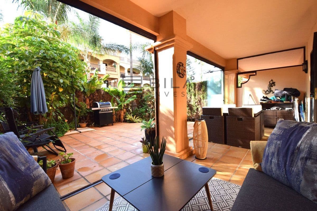 2 soveværelse Lejlighed til salg i La Cala de Mijas med swimmingpool garage - € 429.950 (Ref: 9609872)