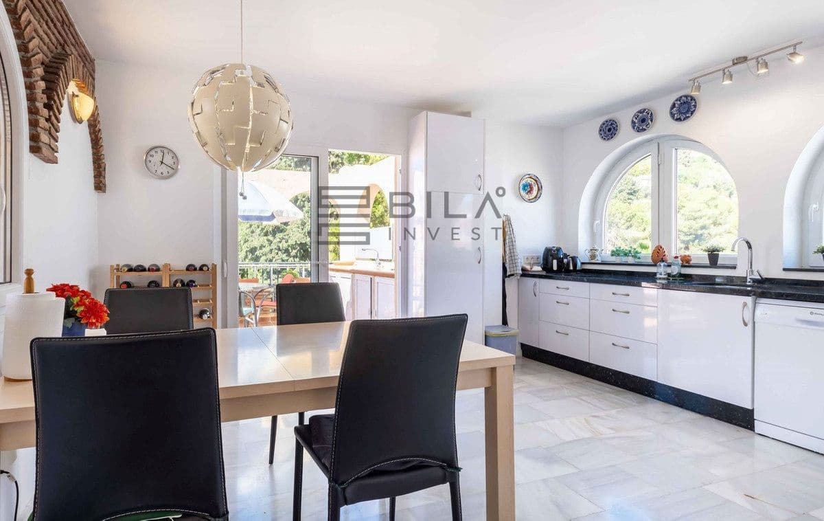 2 sovrum Takvåning till salu i La Sierrezuela med pool - 395 000 € (Ref: 9609873)