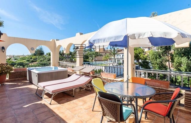 2 sovrum Takvåning till salu i La Sierrezuela, Mijas med pool - 395 000 € (Ref: 9609873)