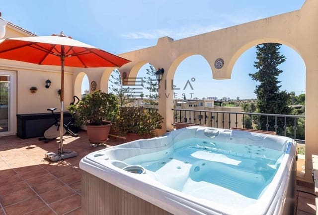 2 sovrum Takvåning till salu i La Sierrezuela, Mijas med pool - 395 000 € (Ref: 9609873)