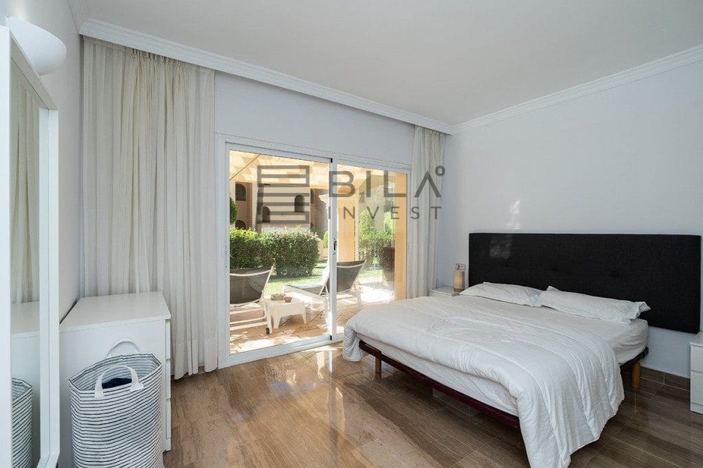 Piso de 3 habitaciones en Elviria en venta con piscina - 649.000 € (Ref: 9609874)