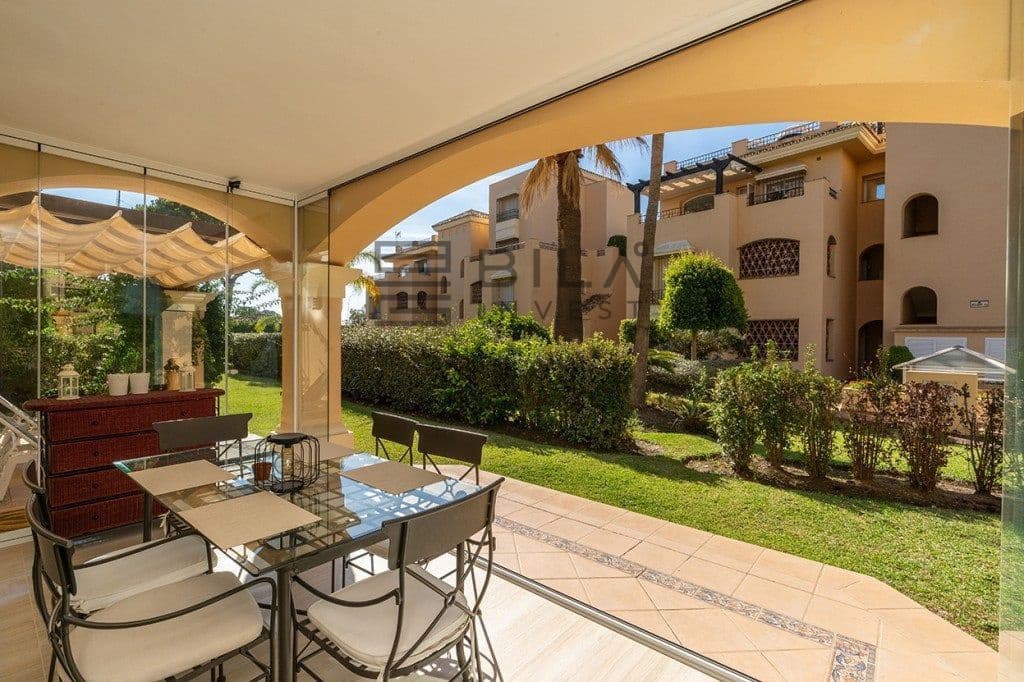 Piso de 3 habitaciones en Elviria en venta con piscina - 649.000 € (Ref: 9609874)