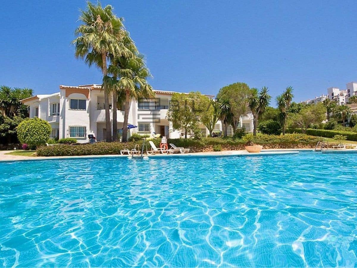 2 soveværelse Lejlighed til salg i Calahonda med swimmingpool garage - € 275.000 (Ref: 9609878)