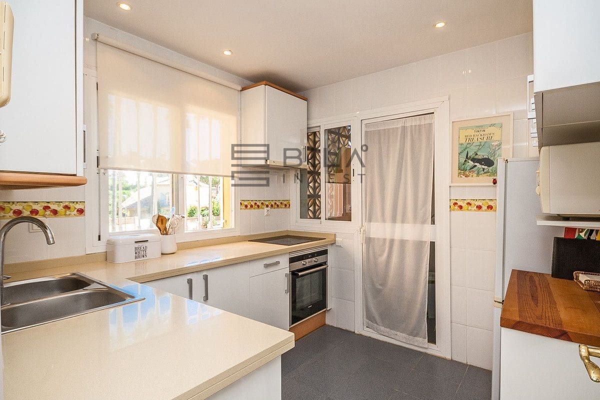 3 Zimmer Wohnung zu verkaufen in Carib Playa mit Pool Garage - 490.000 € (Ref: 9609882)