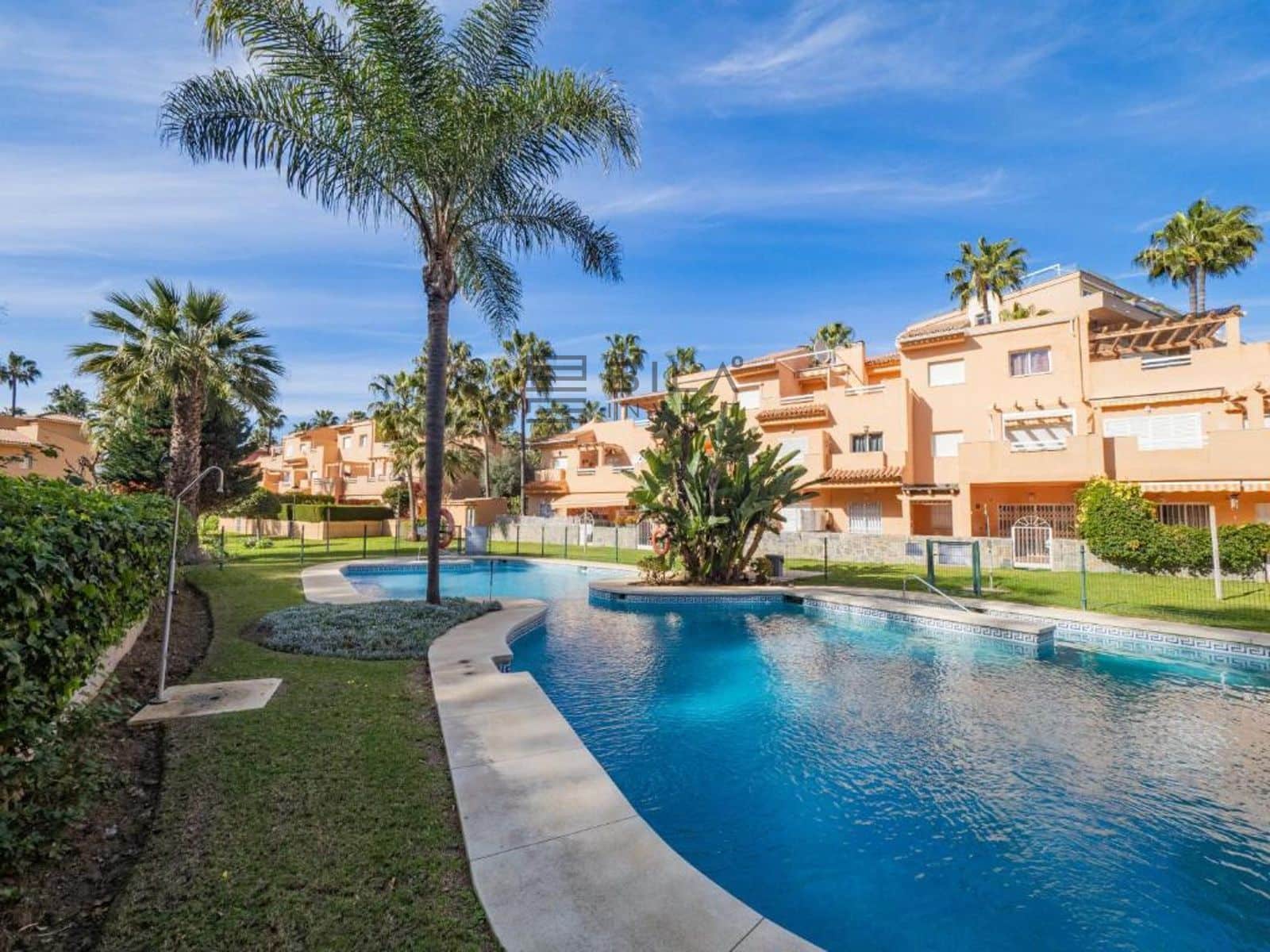 3 Zimmer Wohnung zu verkaufen in Carib Playa mit Pool Garage - 490.000 € (Ref: 9609882)