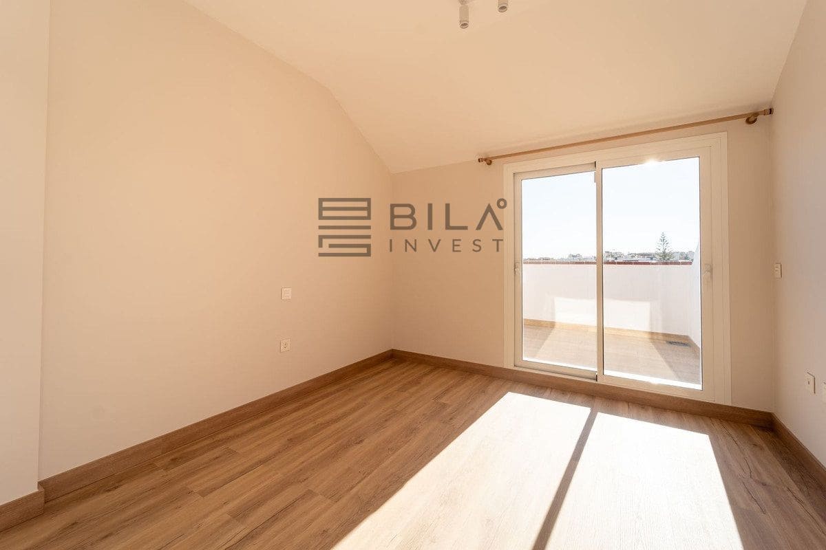 3 Zimmer Penthouse zu verkaufen in Fuengirola mit Pool Garage - 385.000 € (Ref: 9610663)