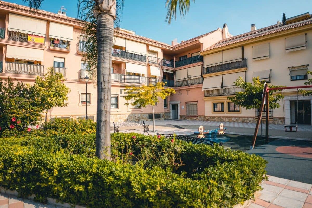 3 Zimmer Penthouse zu verkaufen in Fuengirola mit Pool Garage - 385.000 € (Ref: 9610663)