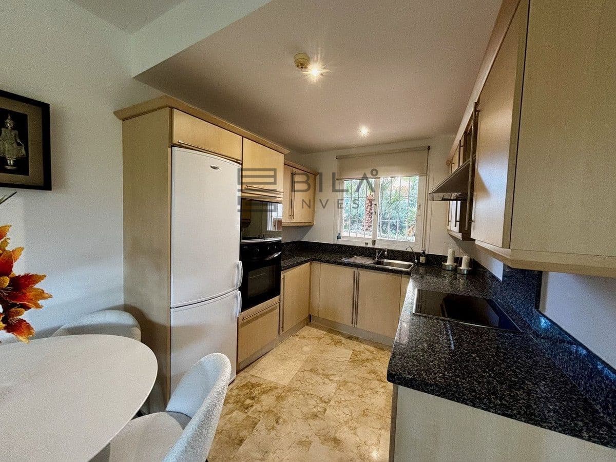 2 sovrum Lägenhet till salu i Miraflores - 355 000 € (Ref: 9610664)