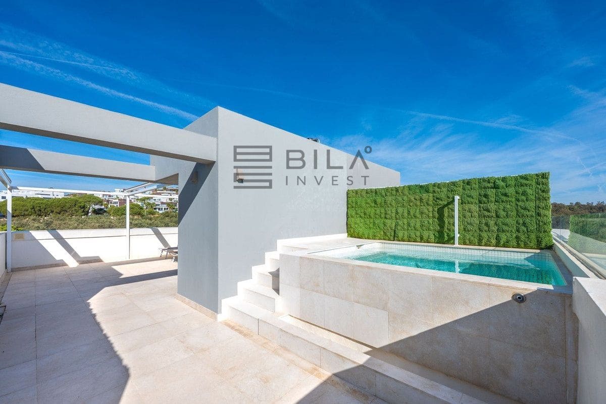 2 chambre Maison de Ville à vendre à La Cala de Mijas avec piscine - 1 199 000 € (Ref: 9610668)