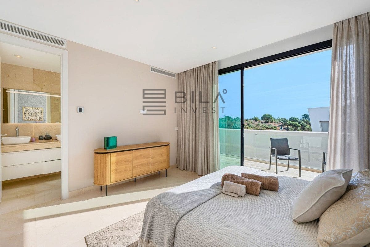 2 chambre Maison de Ville à vendre à La Cala de Mijas avec piscine - 1 199 000 € (Ref: 9610668)