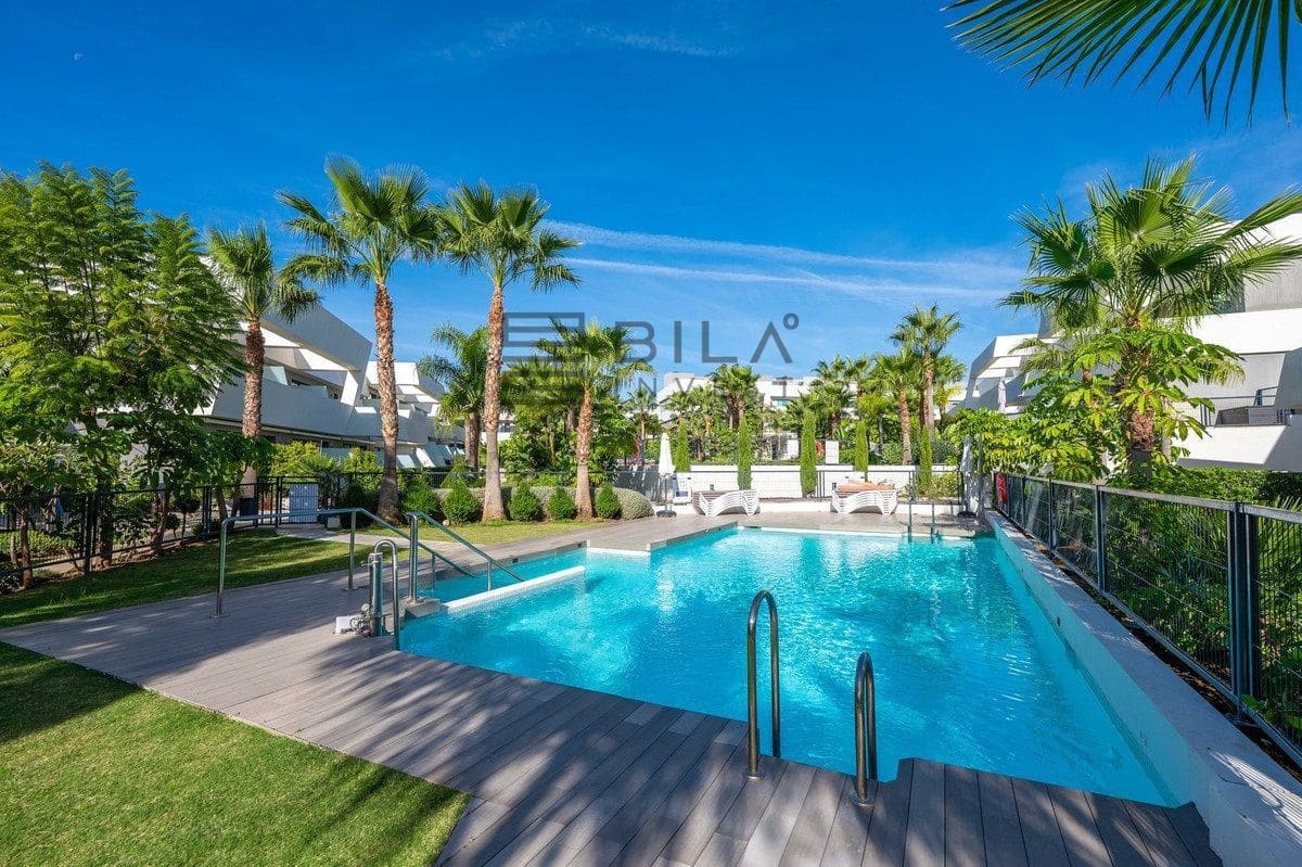 2 chambre Maison de Ville à vendre à La Cala de Mijas avec piscine - 1 199 000 € (Ref: 9610668)