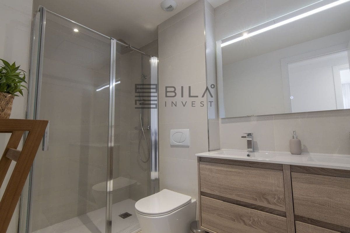 4 bedroom Flat for sale in Fuengirola with pool garage - € 780,000 (Ref: 9610669)