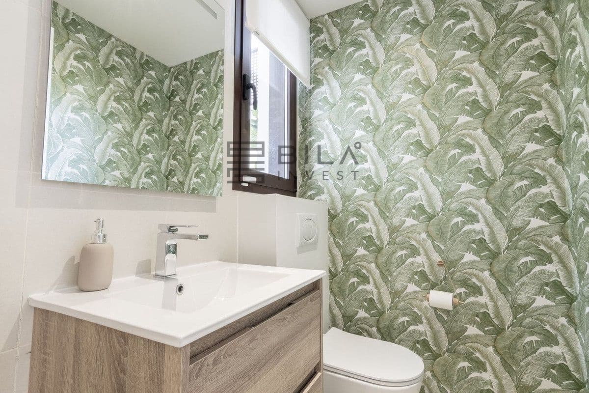 4 bedroom Flat for sale in Fuengirola with pool garage - € 780,000 (Ref: 9610669)