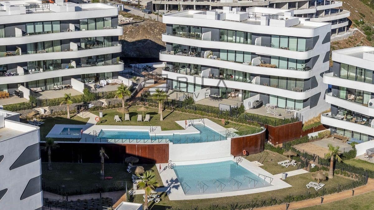 2 soveværelse Lejlighed til salg i Fuengirola med swimmingpool garage - € 479.000 (Ref: 9610670)