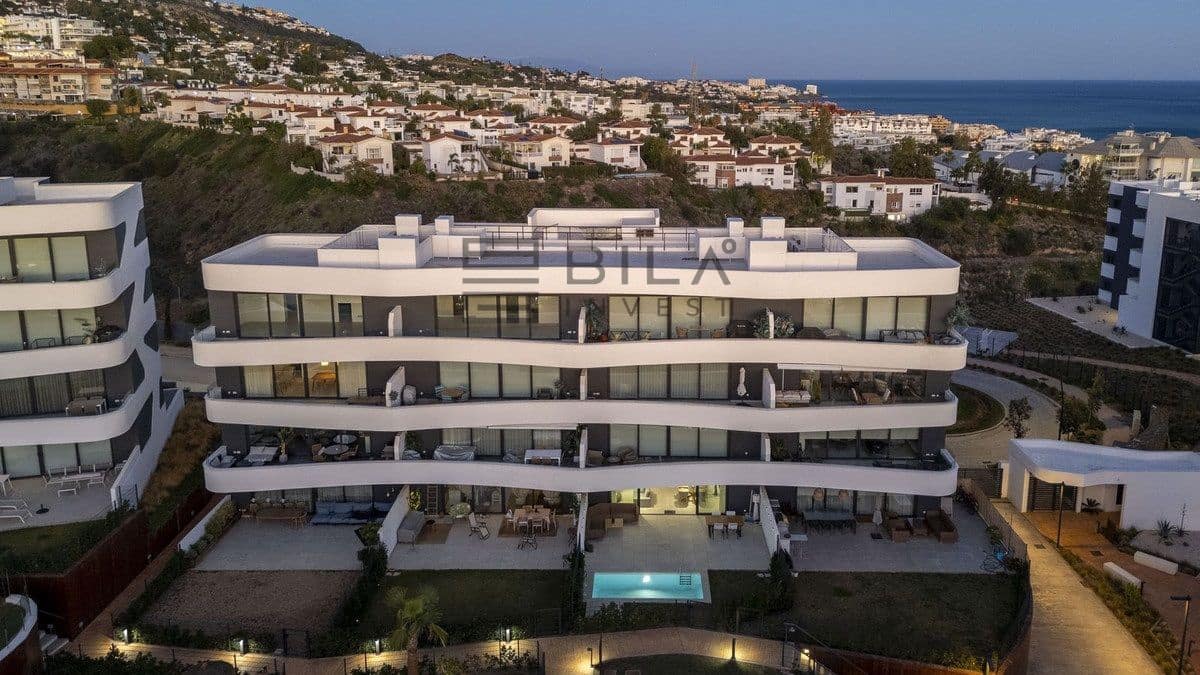 2 soveværelse Lejlighed til salg i Fuengirola med swimmingpool garage - € 479.000 (Ref: 9610670)