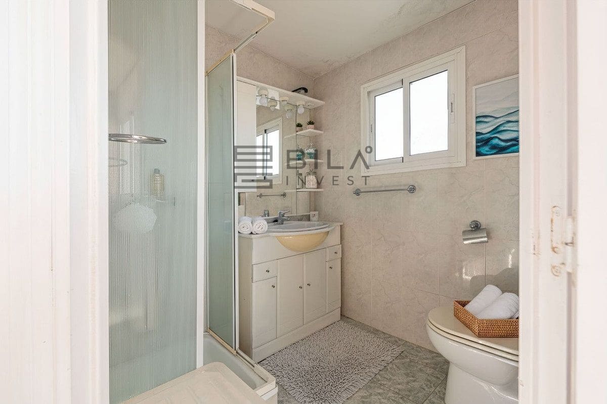 3 sovrum Hus till salu i Miraflores med pool - 649 000 € (Ref: 9610671)