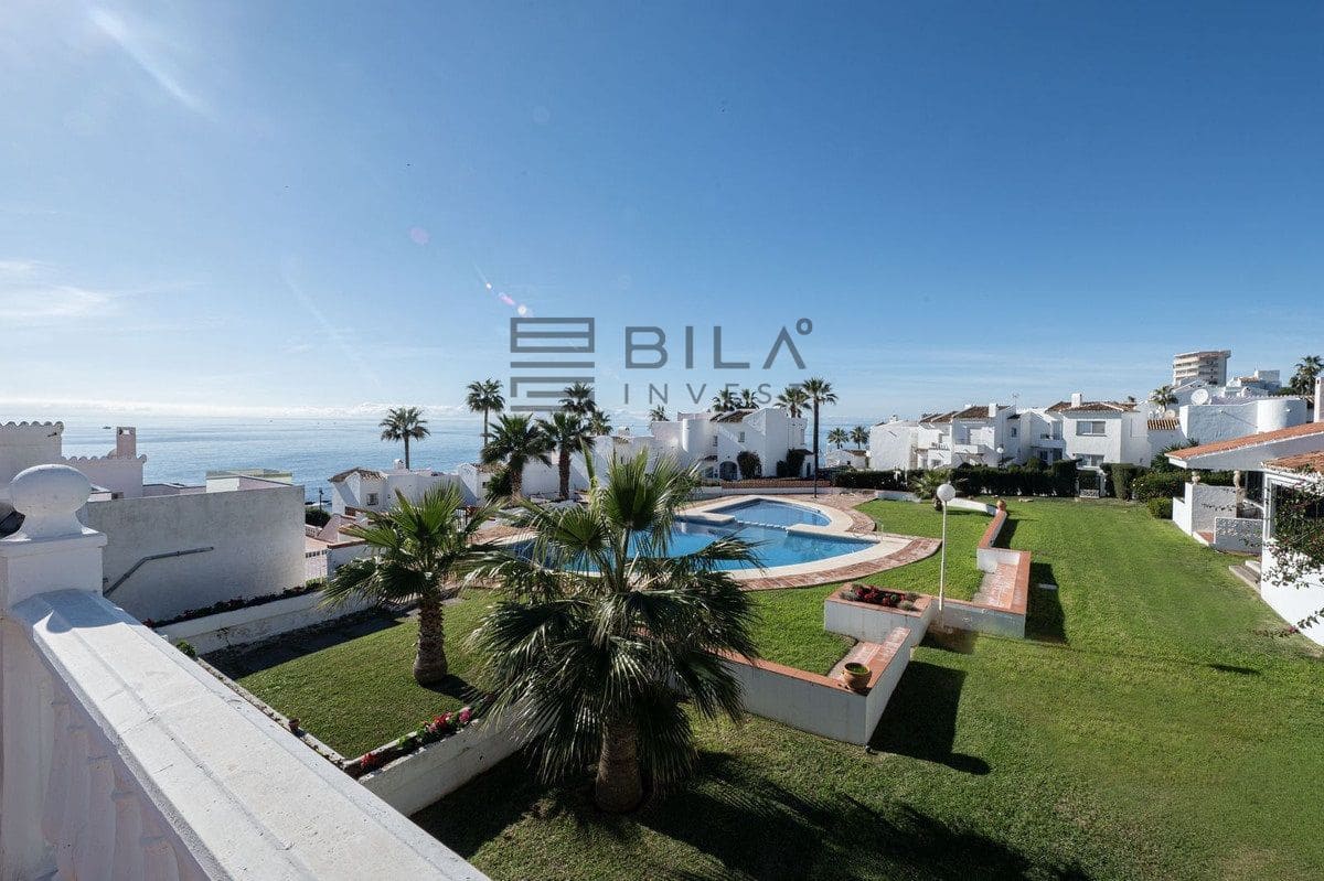 3 sovrum Hus till salu i Miraflores med pool - 649 000 € (Ref: 9610671)