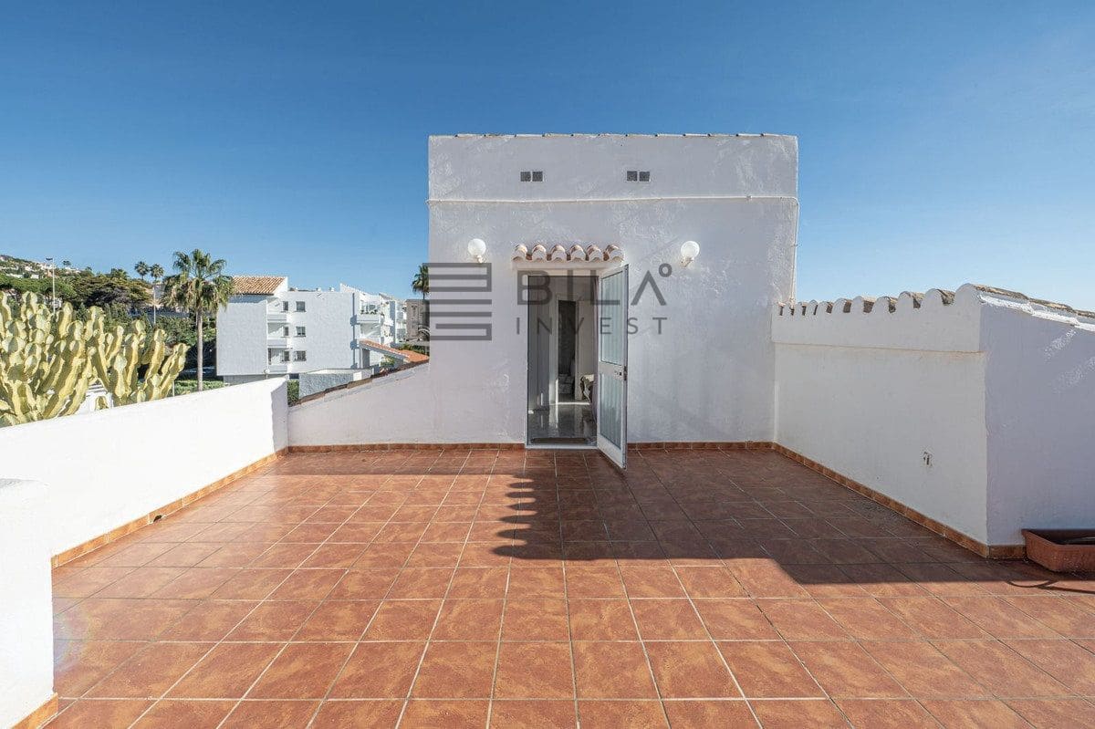 3 sovrum Hus till salu i Miraflores med pool - 649 000 € (Ref: 9610671)