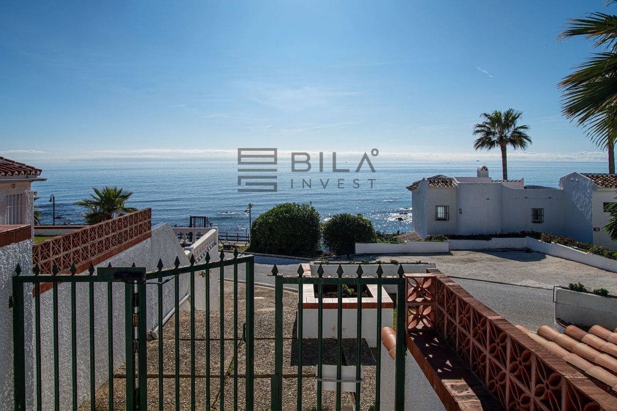 3 sovrum Hus till salu i Miraflores med pool - 649 000 € (Ref: 9610671)