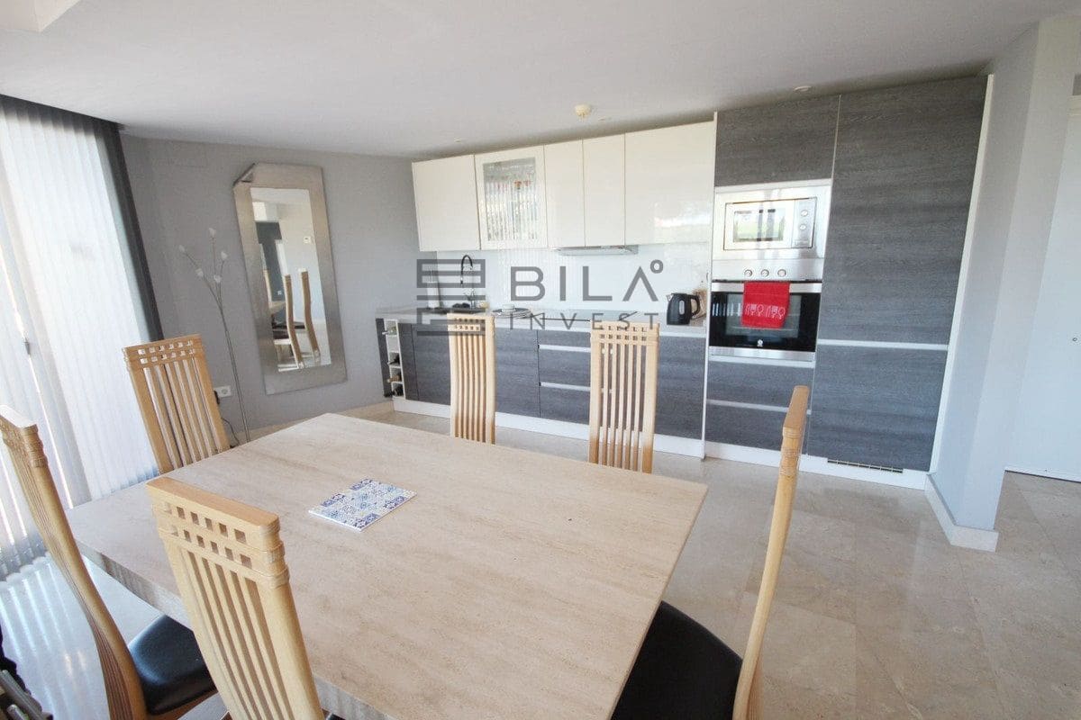 2 quarto Penthouse para venda em Miraflores com piscina - 450 000 € (Ref: 9610672)