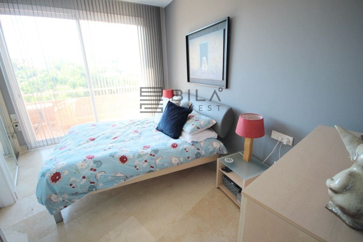 2 quarto Penthouse para venda em Miraflores com piscina - 450 000 € (Ref: 9610672)