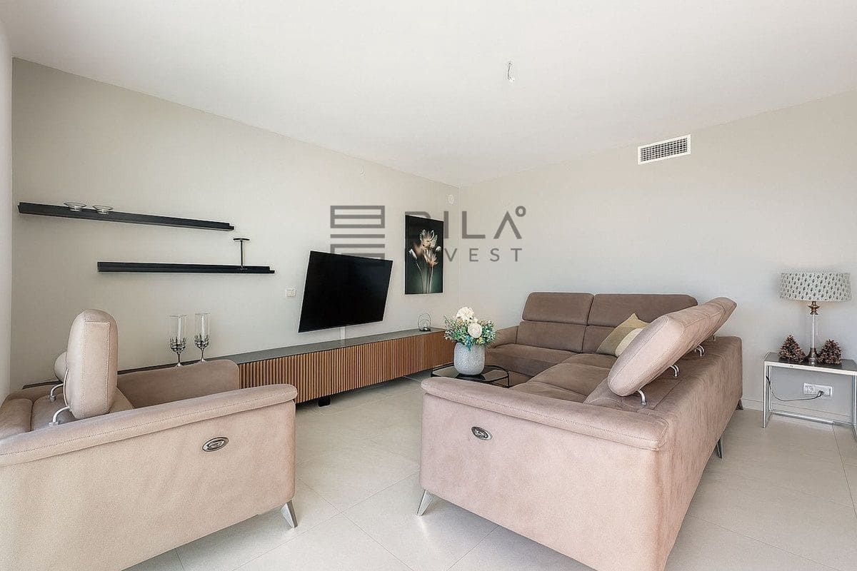 3 sypialnia Willa na sprzedaż w La Cala de Mijas z basenem - 1 180 000 € (Ref: 9610676)