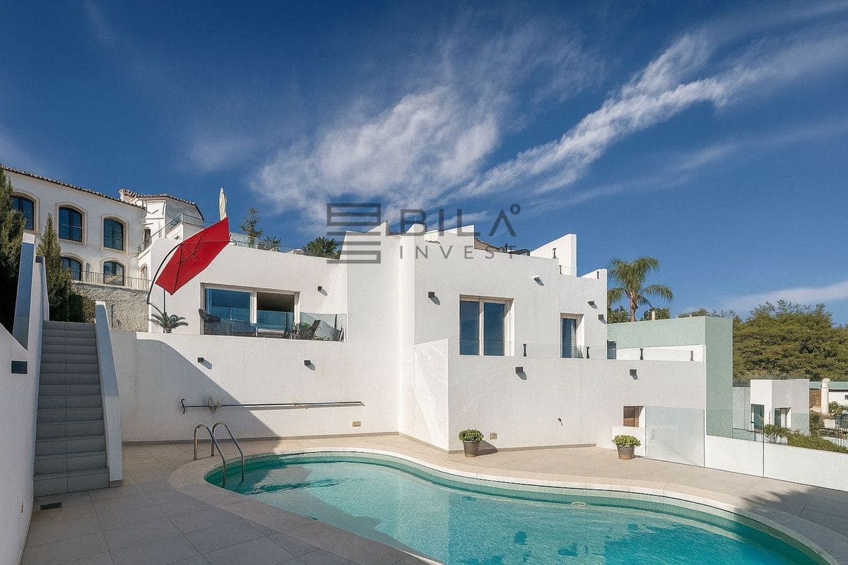 3 sypialnia Willa na sprzedaż w La Cala de Mijas z basenem - 1 180 000 € (Ref: 9610676)