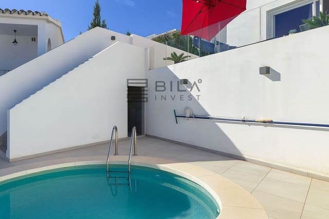 3 sypialnia Willa na sprzedaż w La Cala de Mijas, Mijas z basenem - 1 180 000 € (Ref: 9610676)