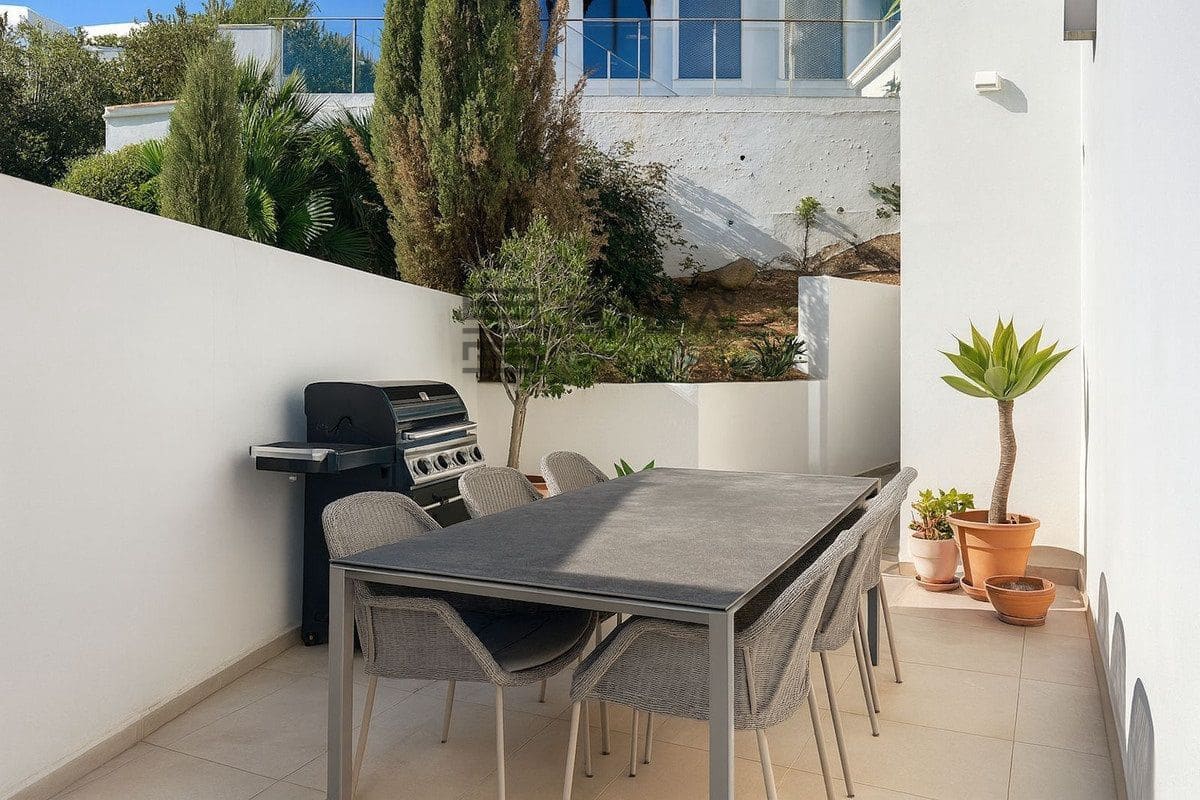 3 sypialnia Willa na sprzedaż w La Cala de Mijas z basenem - 1 180 000 € (Ref: 9610676)