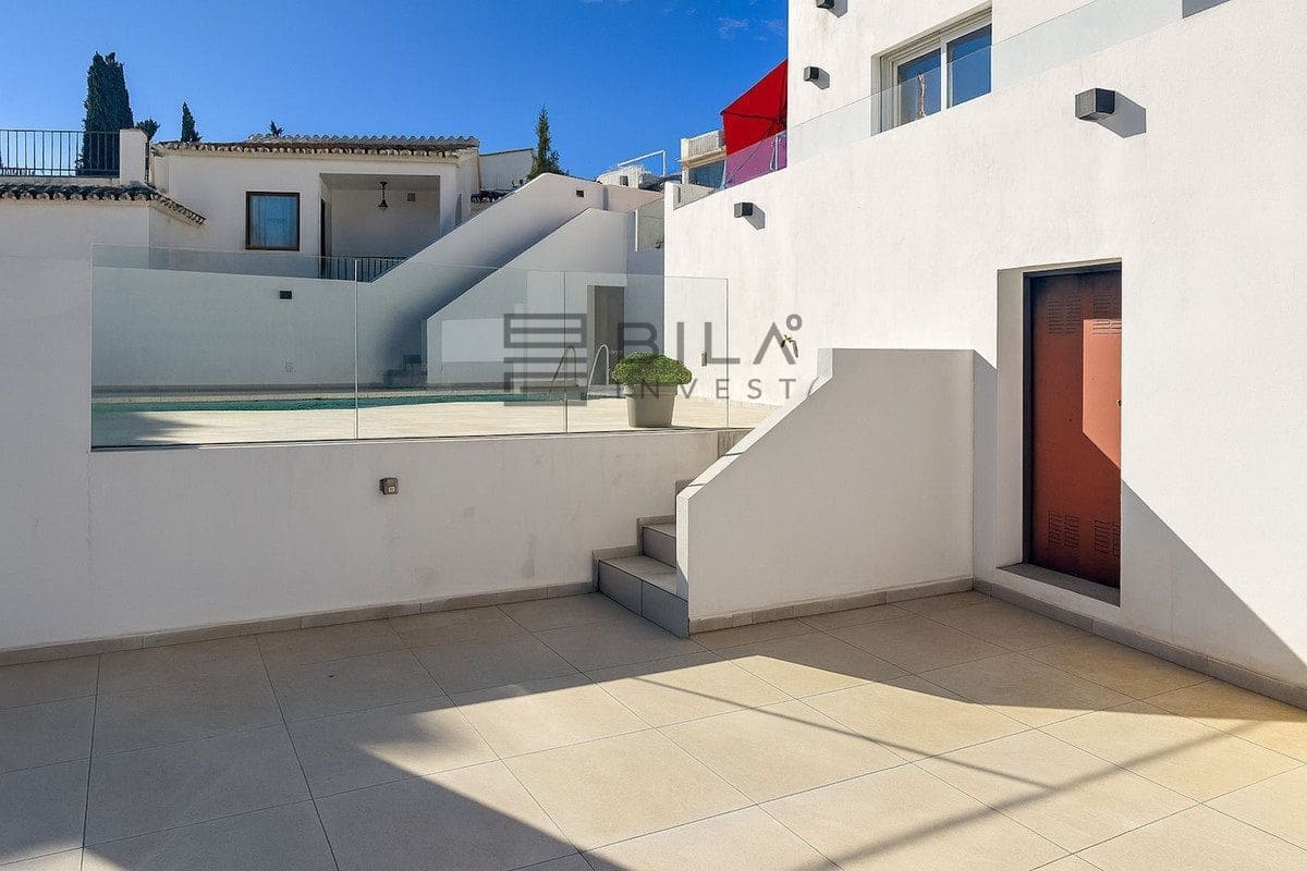 3 sypialnia Willa na sprzedaż w La Cala de Mijas z basenem - 1 180 000 € (Ref: 9610676)