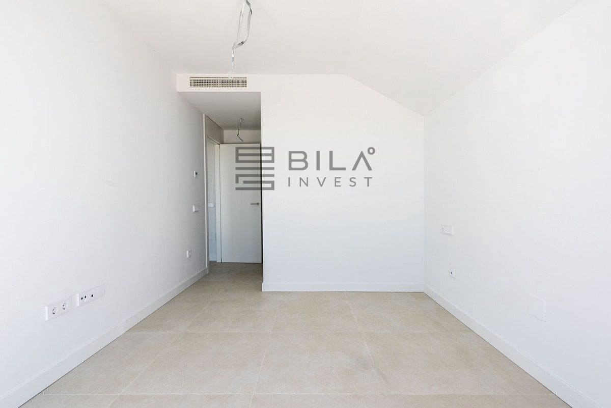 2 soveværelse Penthouse til salg i Fuengirola med swimmingpool - € 825.000 (Ref: 9614495)