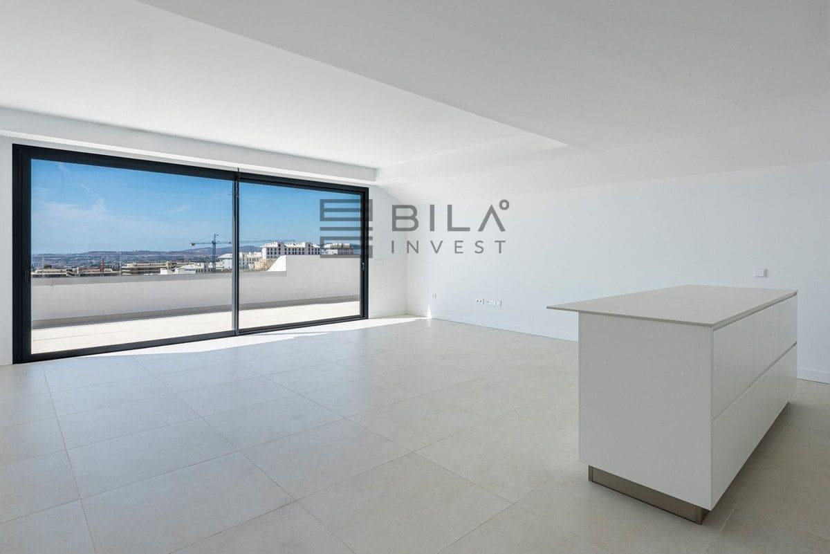 2 soveværelse Penthouse til salg i Fuengirola med swimmingpool - € 825.000 (Ref: 9614495)