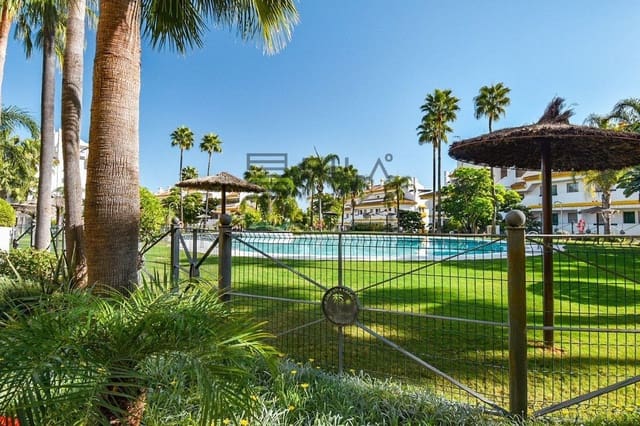 2 bedroom Flat for sale in La Cala de Mijas, Mijas with pool garage - € 275,000 (Ref: 9614496)